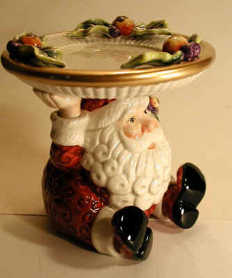 FF Santa Pillar Candle Holder View2.jpg (35235 bytes)